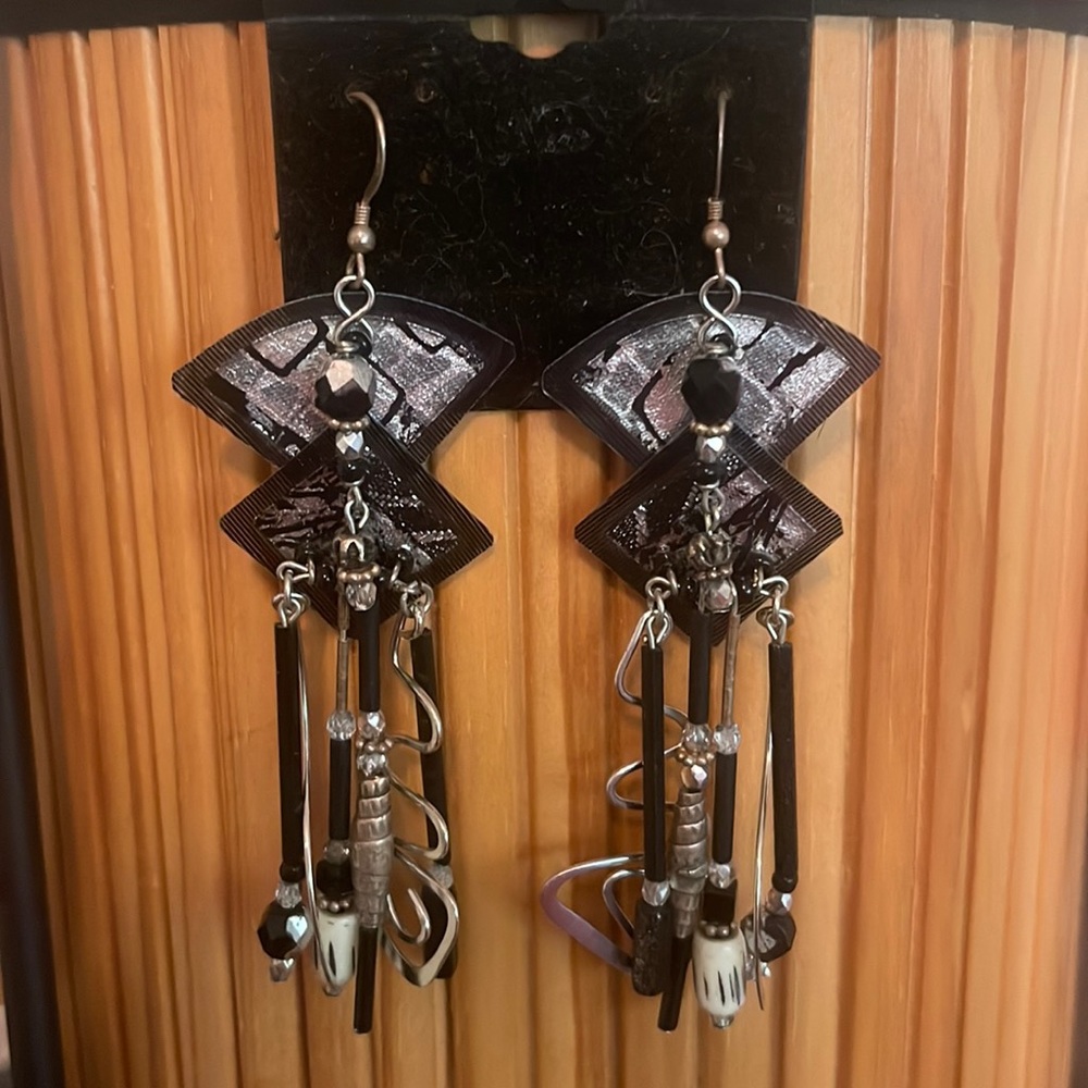 💜 Custom Design Earrings 💜 - Picture 1 of 3